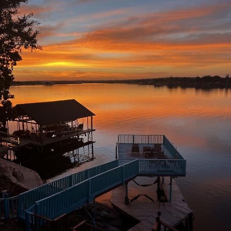 Blue Heron Bed And Breakfast On Lake Granbury Luaran gambar