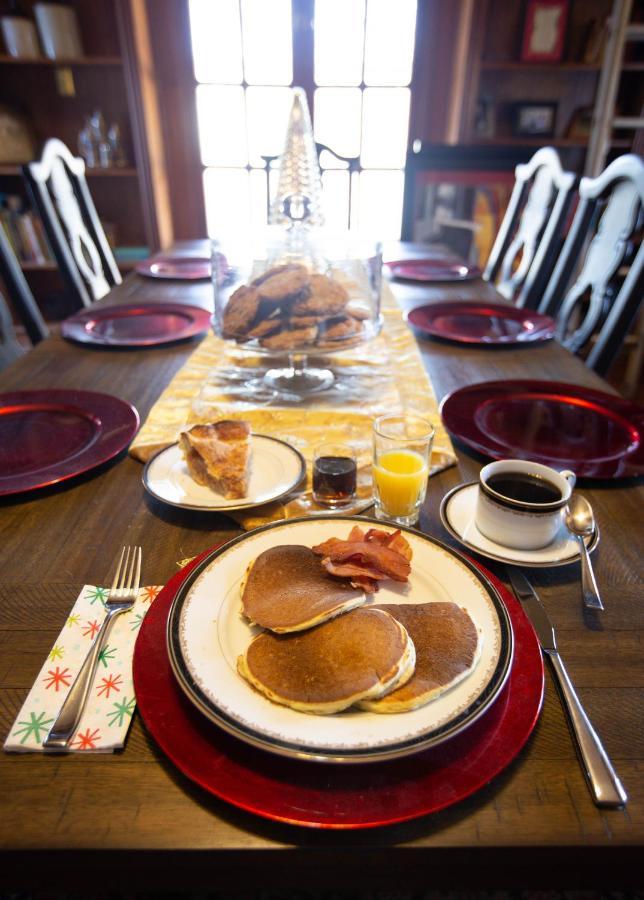 Blue Heron Bed And Breakfast On Lake Granbury Luaran gambar