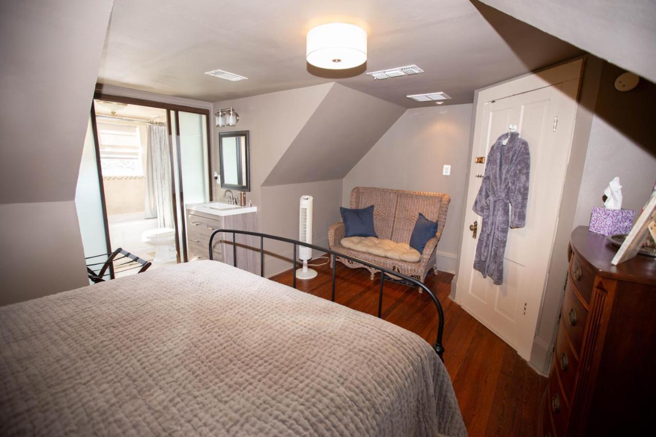 Blue Heron Bed And Breakfast On Lake Granbury Luaran gambar