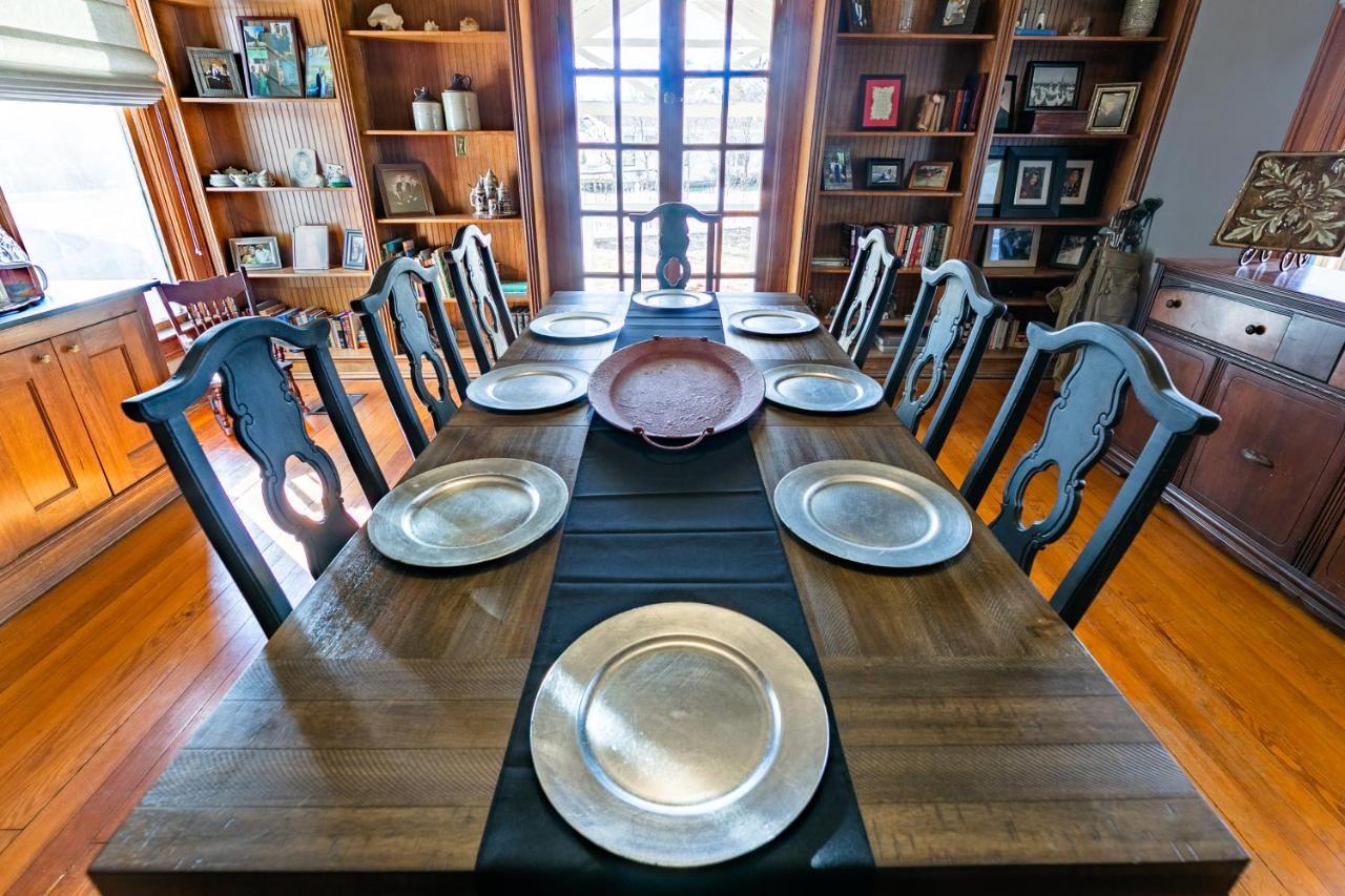 Blue Heron Bed And Breakfast On Lake Granbury Luaran gambar