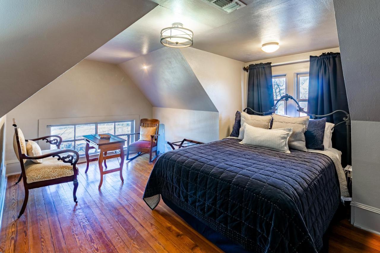 Blue Heron Bed And Breakfast On Lake Granbury Luaran gambar
