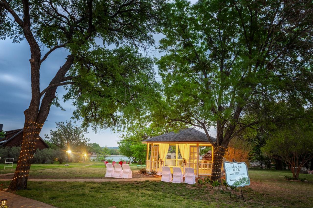 Blue Heron Bed And Breakfast On Lake Granbury Luaran gambar