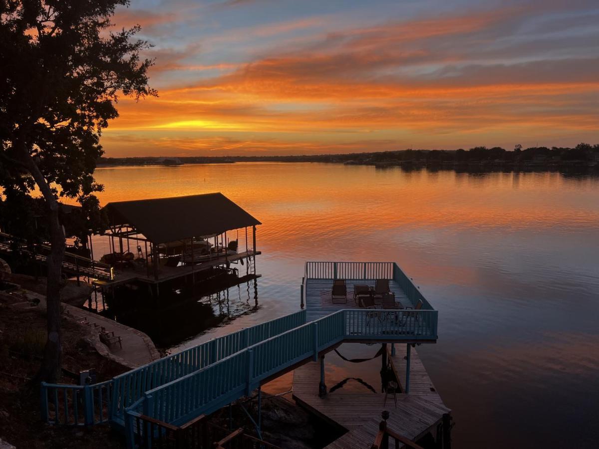 Blue Heron Bed And Breakfast On Lake Granbury Luaran gambar
